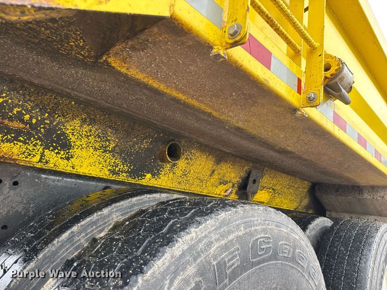 image for item DY0087 2014 Freightliner 108SD dump truck