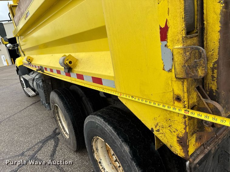 image for item DY0087 2014 Freightliner 108SD dump truck
