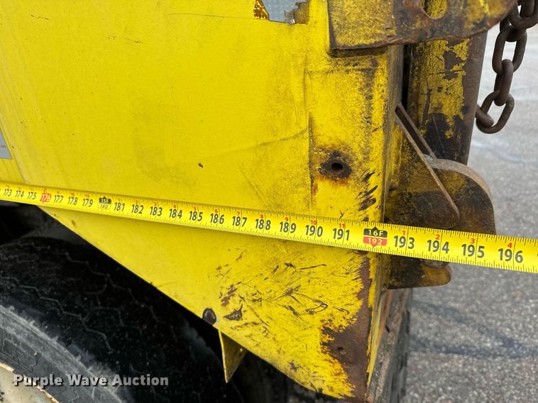 image for item DY0087 2014 Freightliner 108SD dump truck