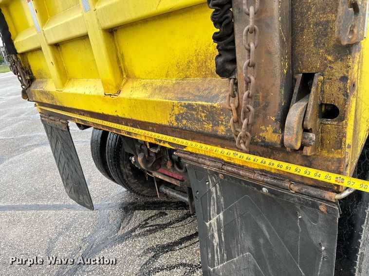 image for item DY0087 2014 Freightliner 108SD dump truck