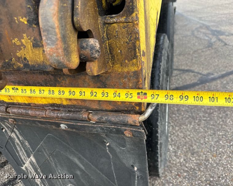 image for item DY0087 2014 Freightliner 108SD dump truck