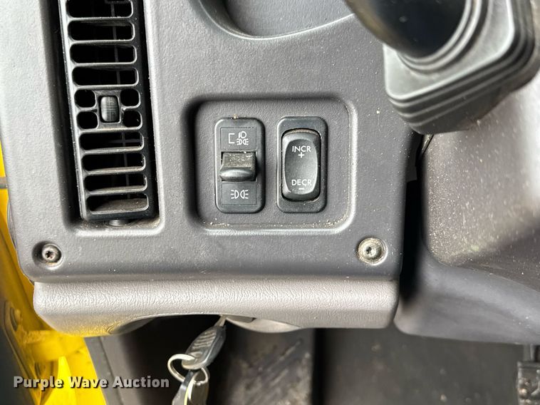 image for item DY0087 2014 Freightliner 108SD dump truck