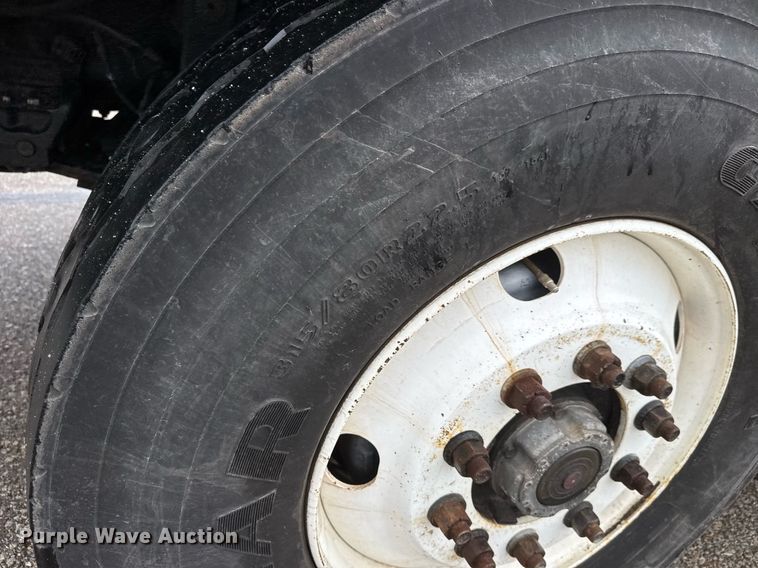 image for item DY0087 2014 Freightliner 108SD dump truck