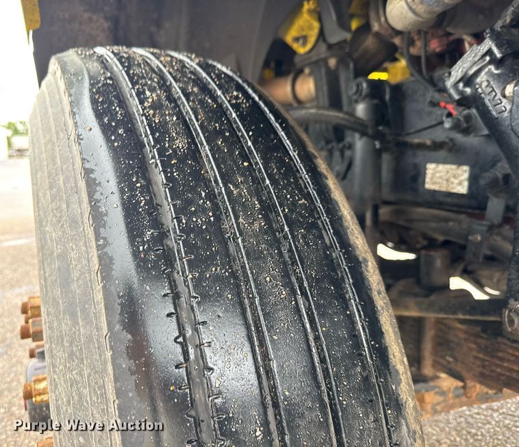 image for item DY0087 2014 Freightliner 108SD dump truck