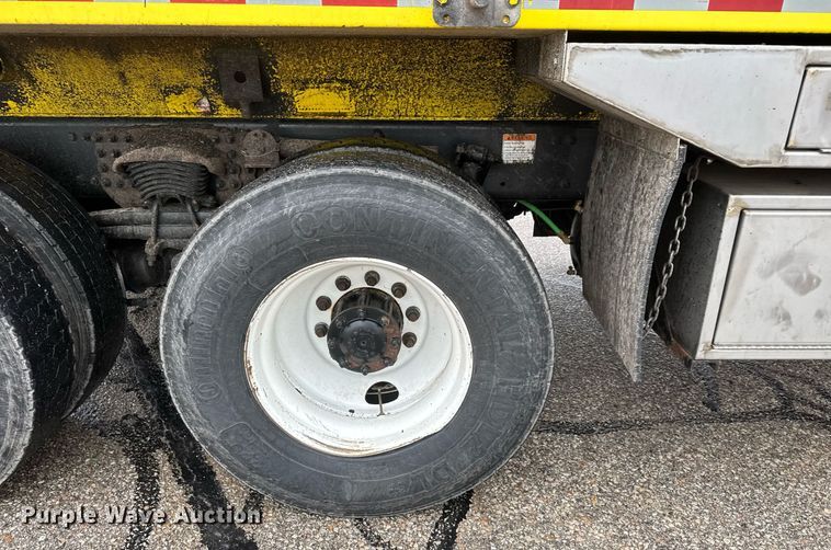 image for item DY0087 2014 Freightliner 108SD dump truck