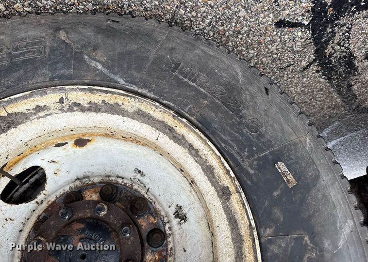 image for item DY0087 2014 Freightliner 108SD dump truck