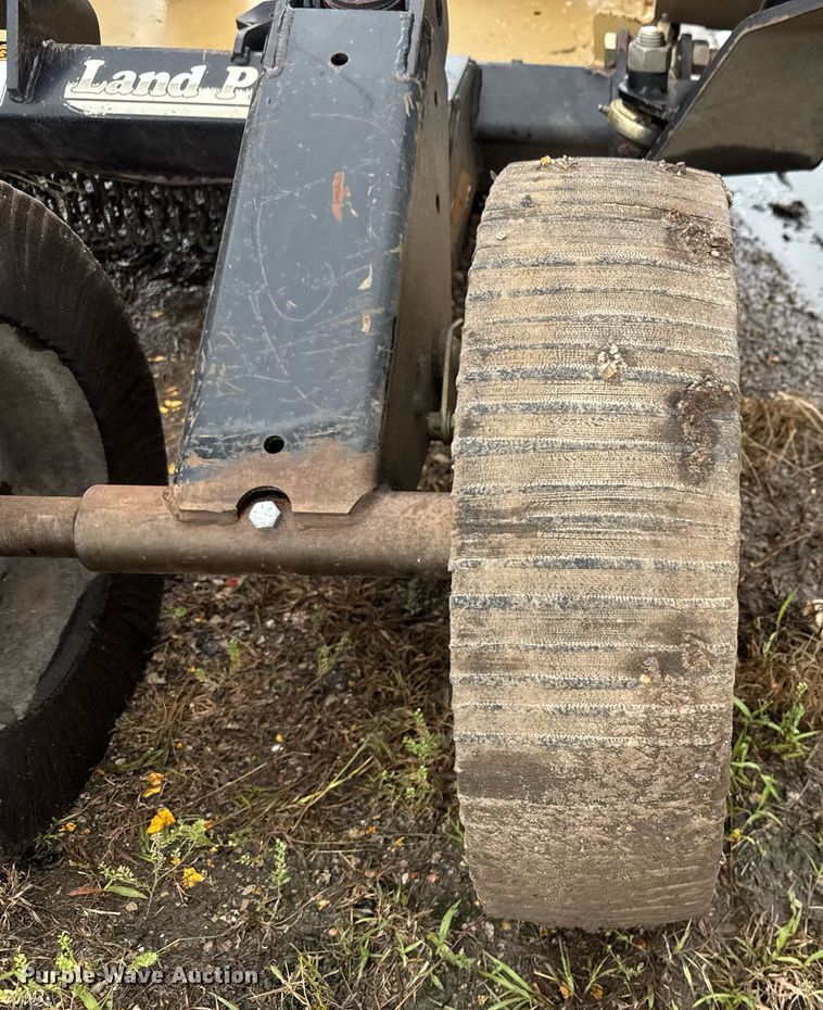 image for item DY0090 2018 Land Pride RCM5615 Commander Series 2 batwing rotary mower