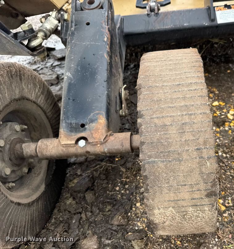 image for item DY0090 2018 Land Pride RCM5615 Commander Series 2 batwing rotary mower