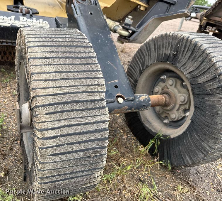 image for item DY0091 2018 Land Pride RCM5615 Commander Series 2 batwing rotary mower