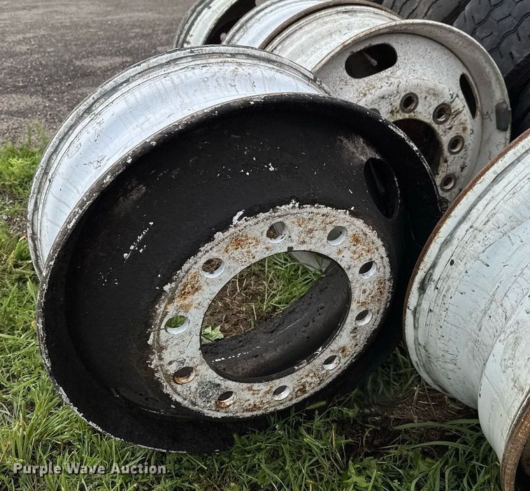 image for item DY0093 Tires and wheels