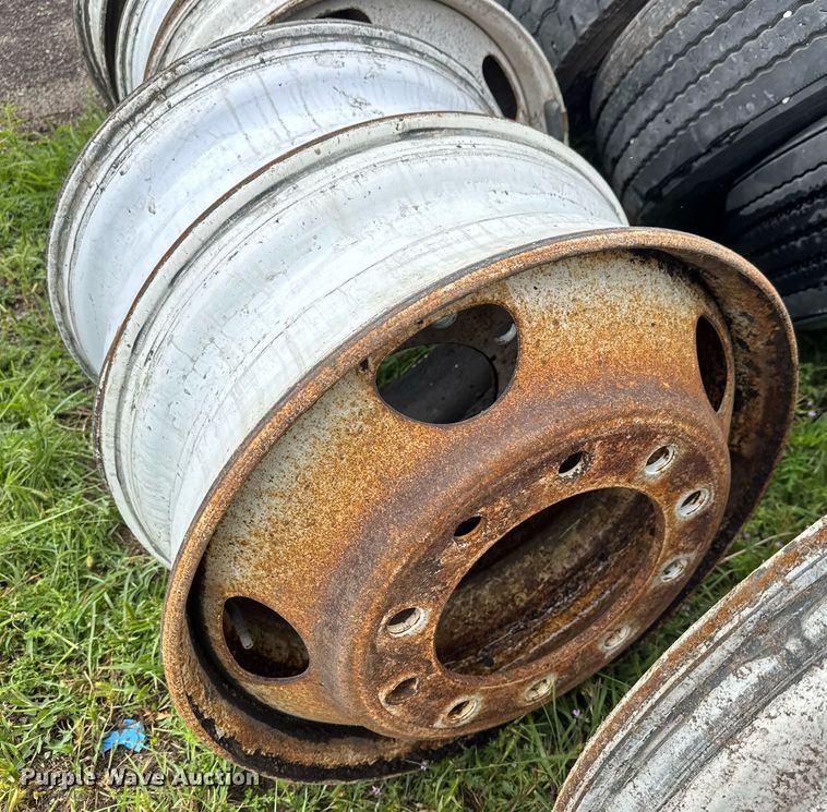 image for item DY0093 Tires and wheels