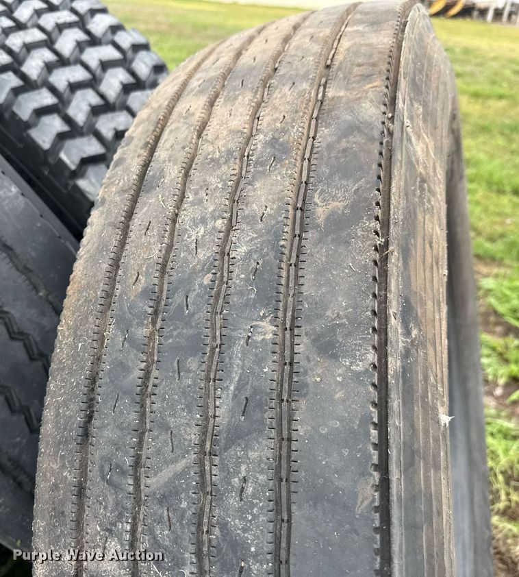 image for item DY0093 Tires and wheels