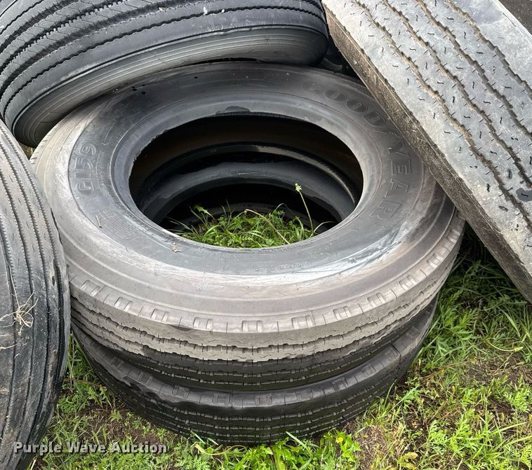 image for item DY0093 Tires and wheels