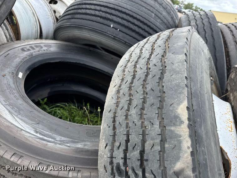 image for item DY0093 Tires and wheels