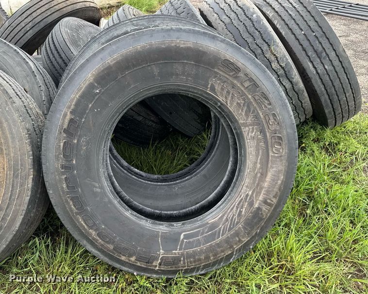 image for item DY0093 Tires and wheels