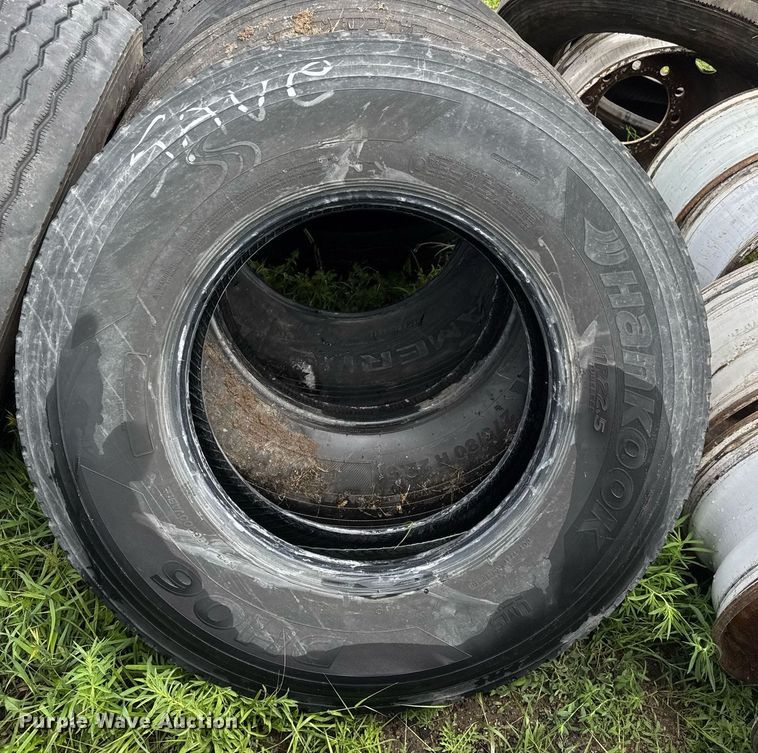 image for item DY0093 Tires and wheels