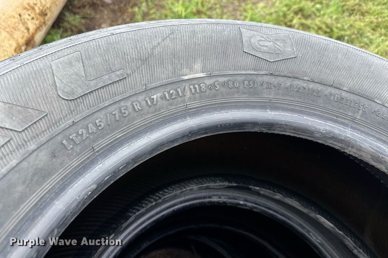 image for item DY0094 Tires and wheels