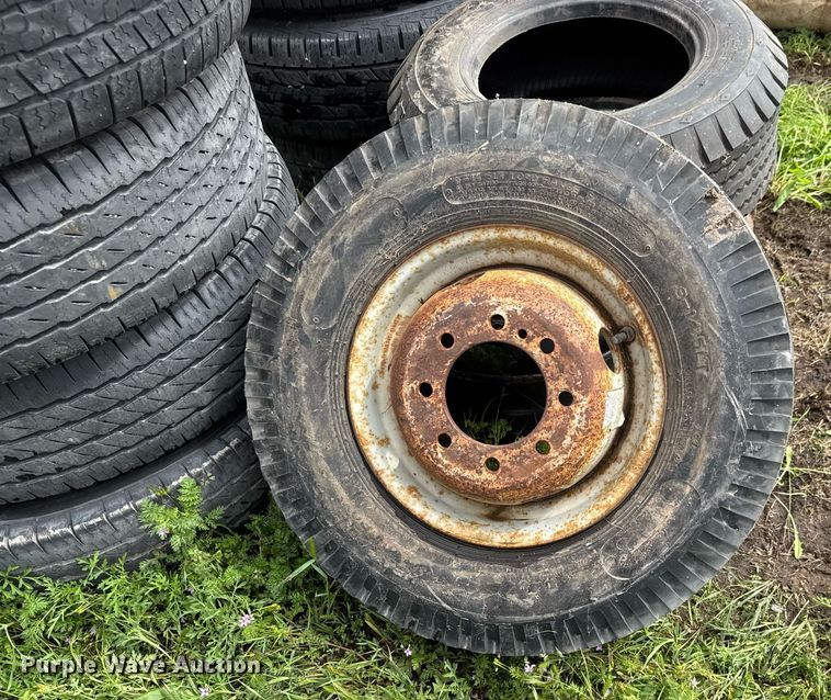 image for item DY0094 Tires and wheels