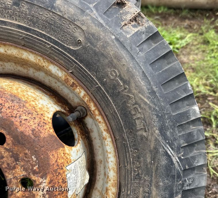 image for item DY0094 Tires and wheels