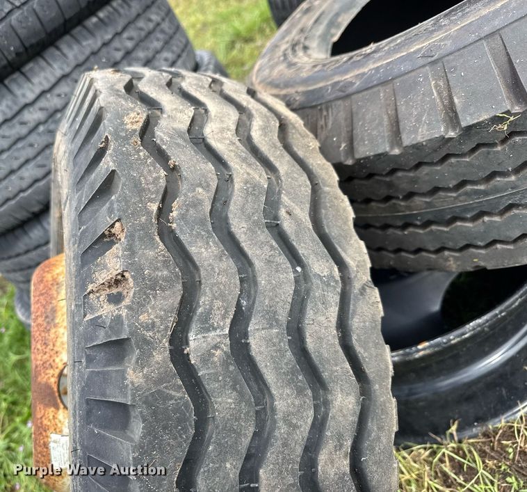 image for item DY0094 Tires and wheels