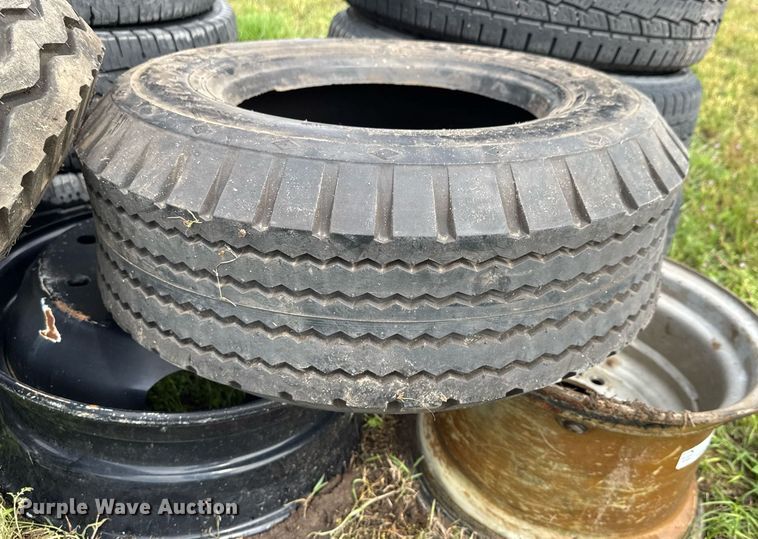 image for item DY0094 Tires and wheels