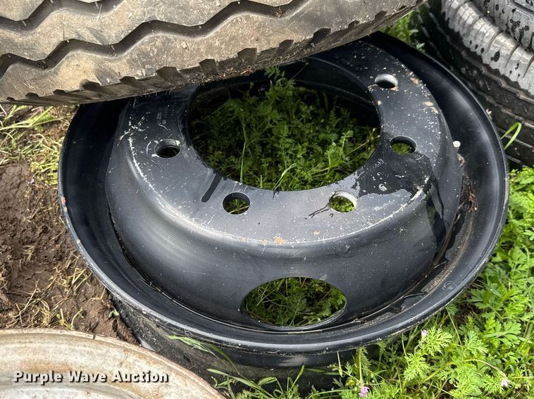 image for item DY0094 Tires and wheels