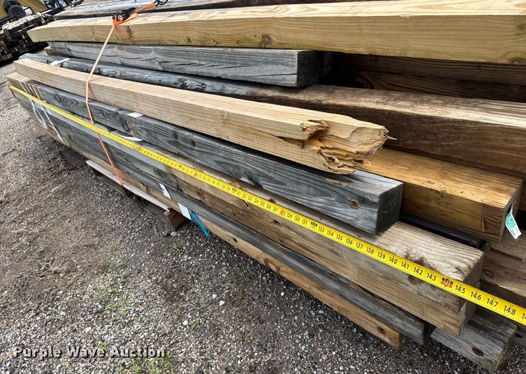 image for item DY0102 (148) posts