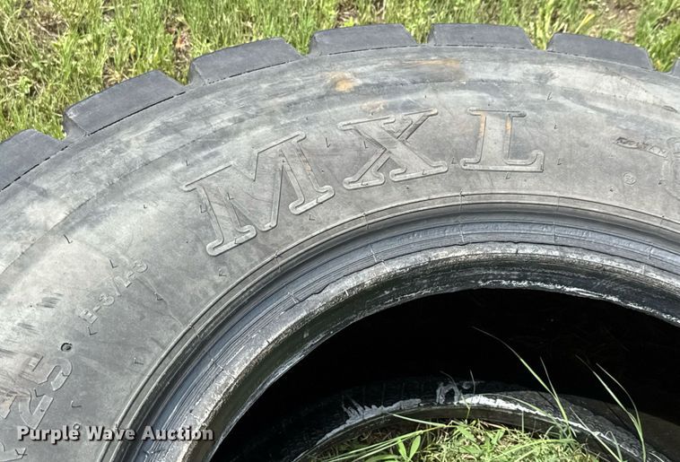 image for item DY0104 (4) tires