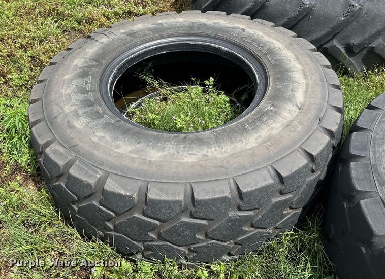 image for item DY0104 (4) tires