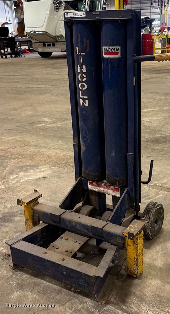 image for item DY0107 Lincoln jack