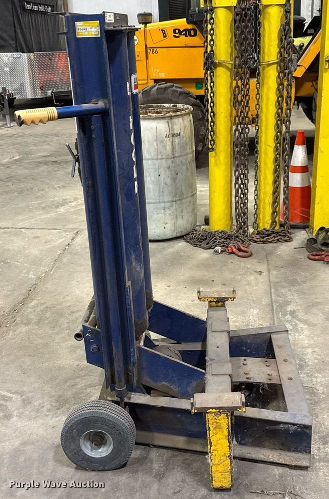 image for item DY0107 Lincoln jack