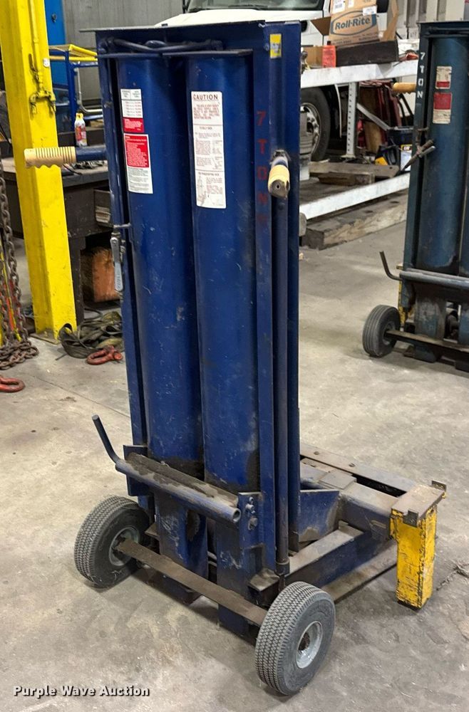 image for item DY0107 Lincoln jack