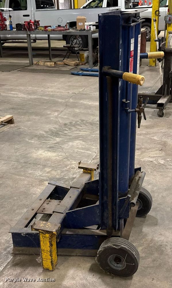 image for item DY0107 Lincoln jack