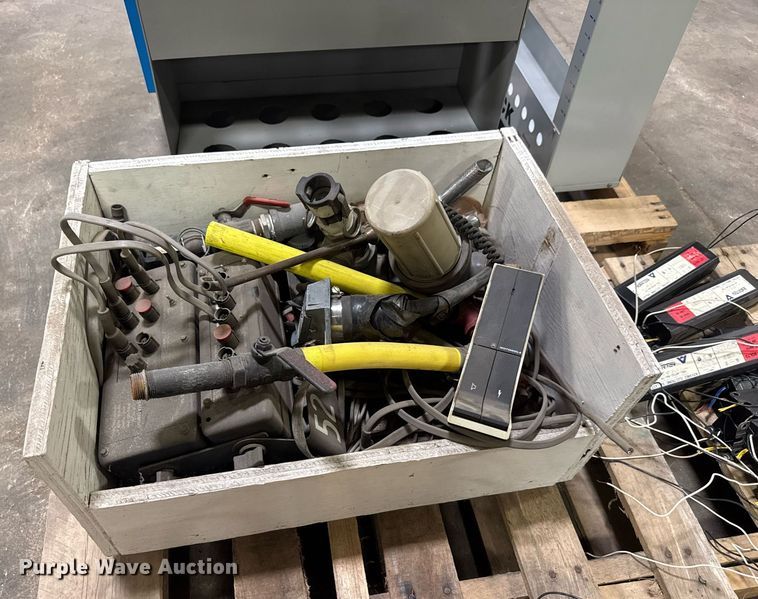 image for item DY0109 Building materials