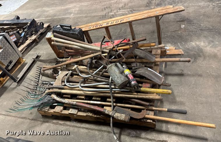 image for item DY0110 Tools