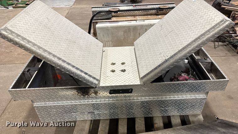 image for item DY0112 Automotive accessories 