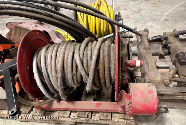 image for item DY0122 (3) jack hammers