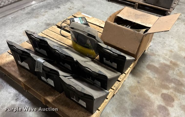 image for item DY0123 Zareba electric fence equipment 