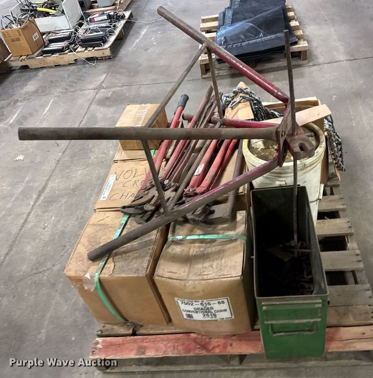 image for item DY0127 Motor grader tire chains