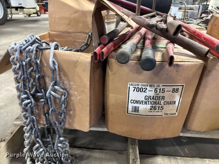 image for item DY0127 Motor grader tire chains