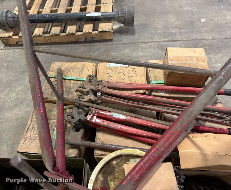 image for item DY0127 Motor grader tire chains