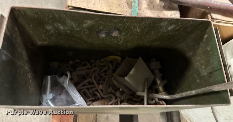 image for item DY0127 Motor grader tire chains