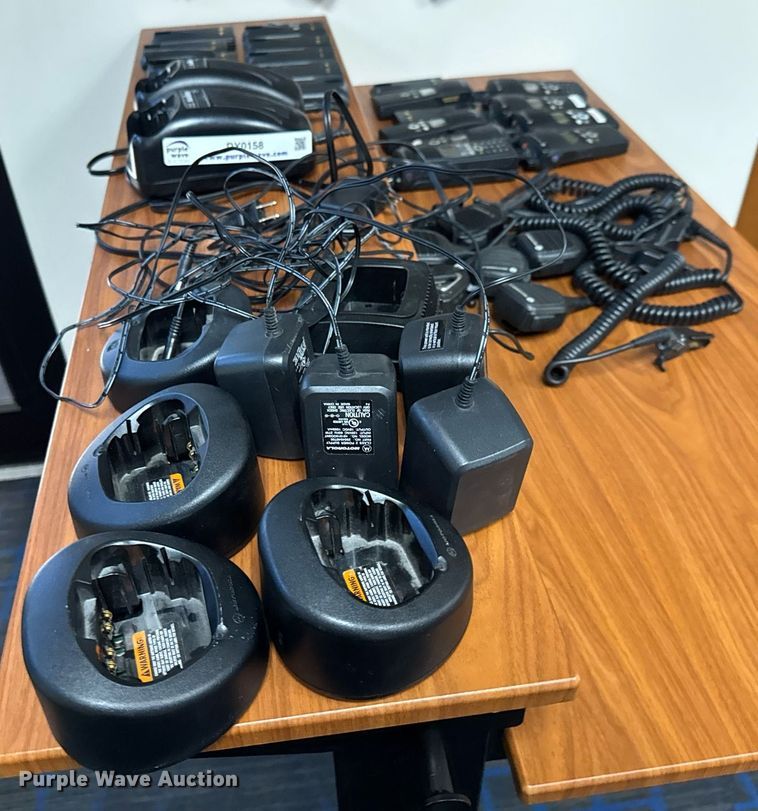 image for item DY0158 Motorola radios