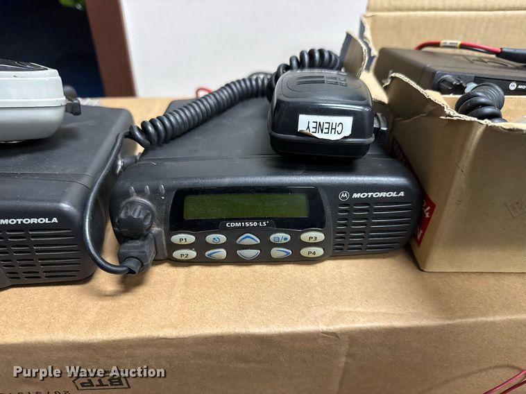 image for item DY0158 Motorola radios