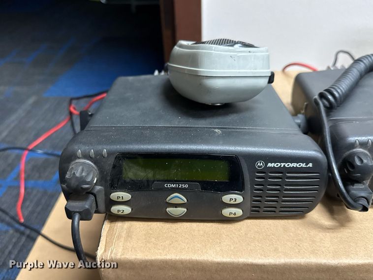 image for item DY0158 Motorola radios