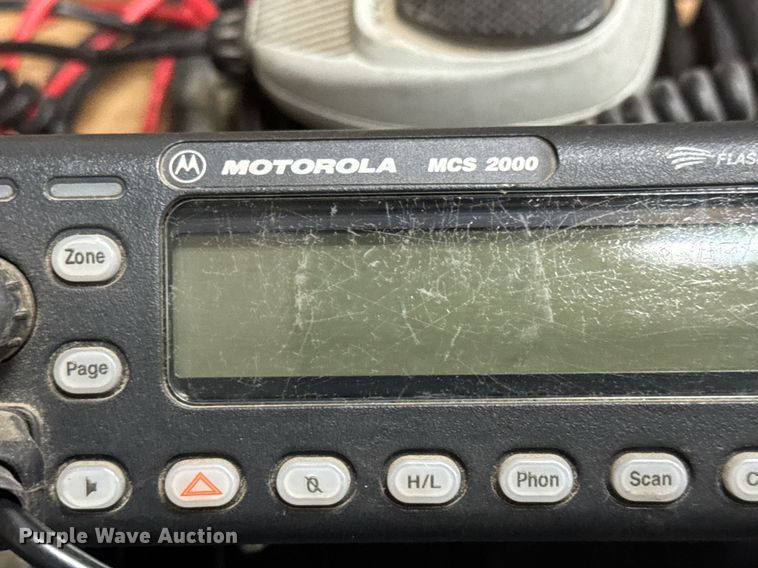 image for item DY0158 Motorola radios