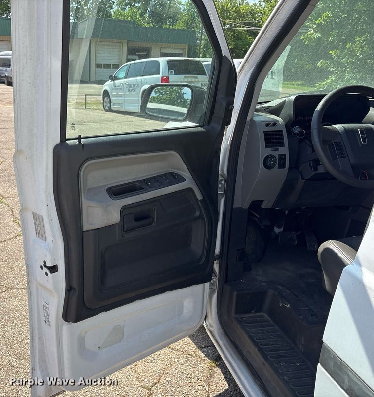 image for item DY0487 2012 Vehicle Production Group MV-1 handicap accessible van