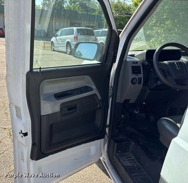 image for item DY0489 2012 Vehicle Production Group MV-1 handicap accessible van