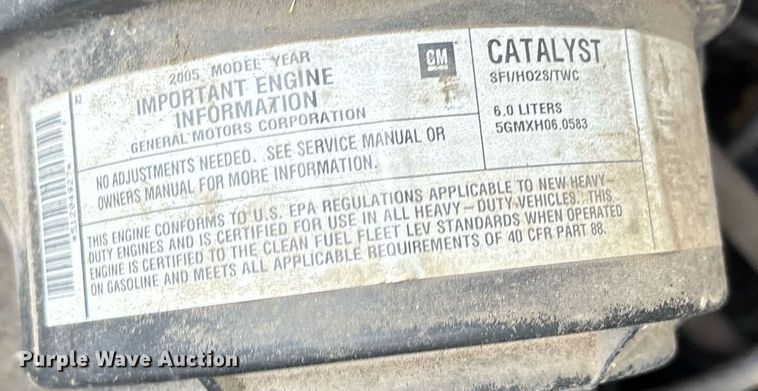 image for item DY0492 2005 Chevrolet Express G3500 shuttle bus