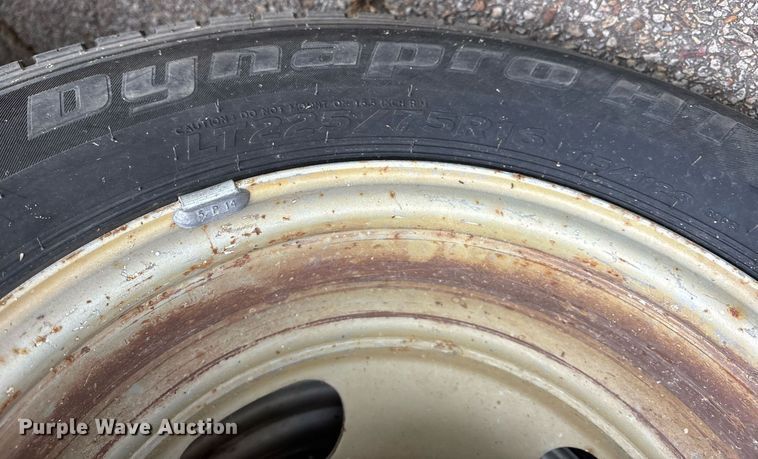 image for item DY0492 2005 Chevrolet Express G3500 shuttle bus